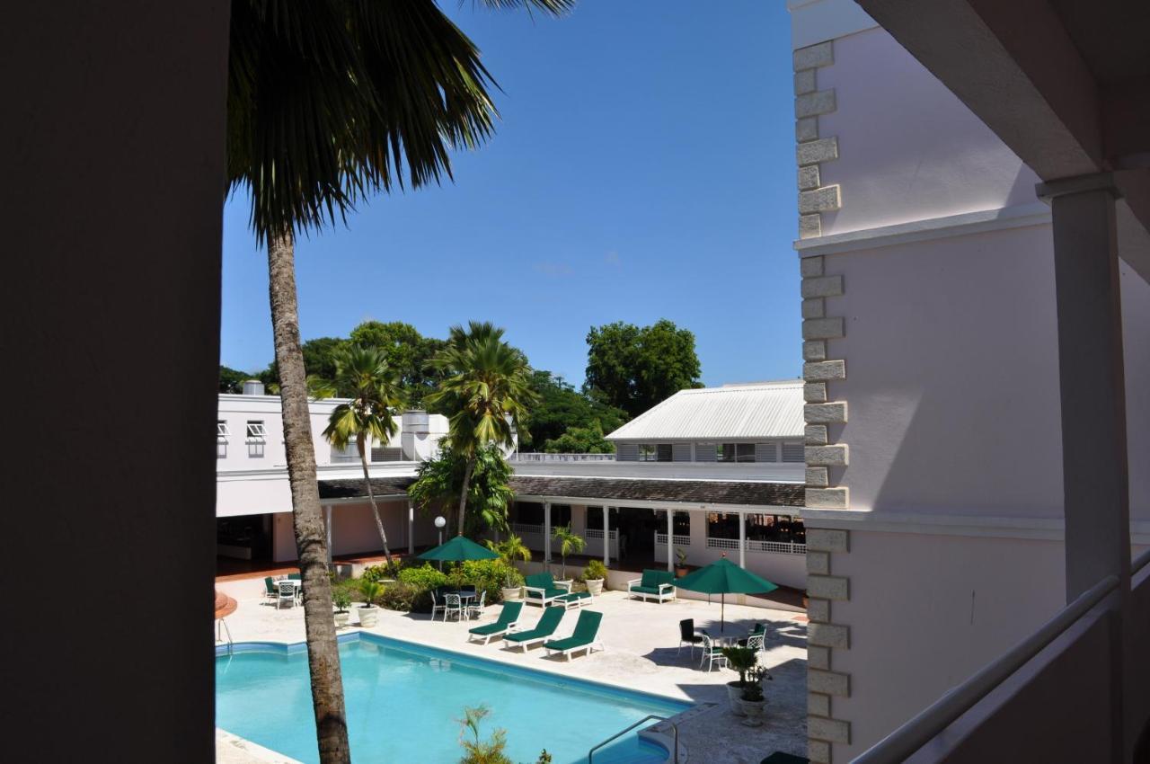 Hotel Pommarine Bridgetown Extérieur photo