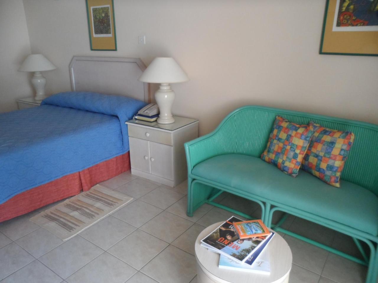Hotel Pommarine Bridgetown Extérieur photo