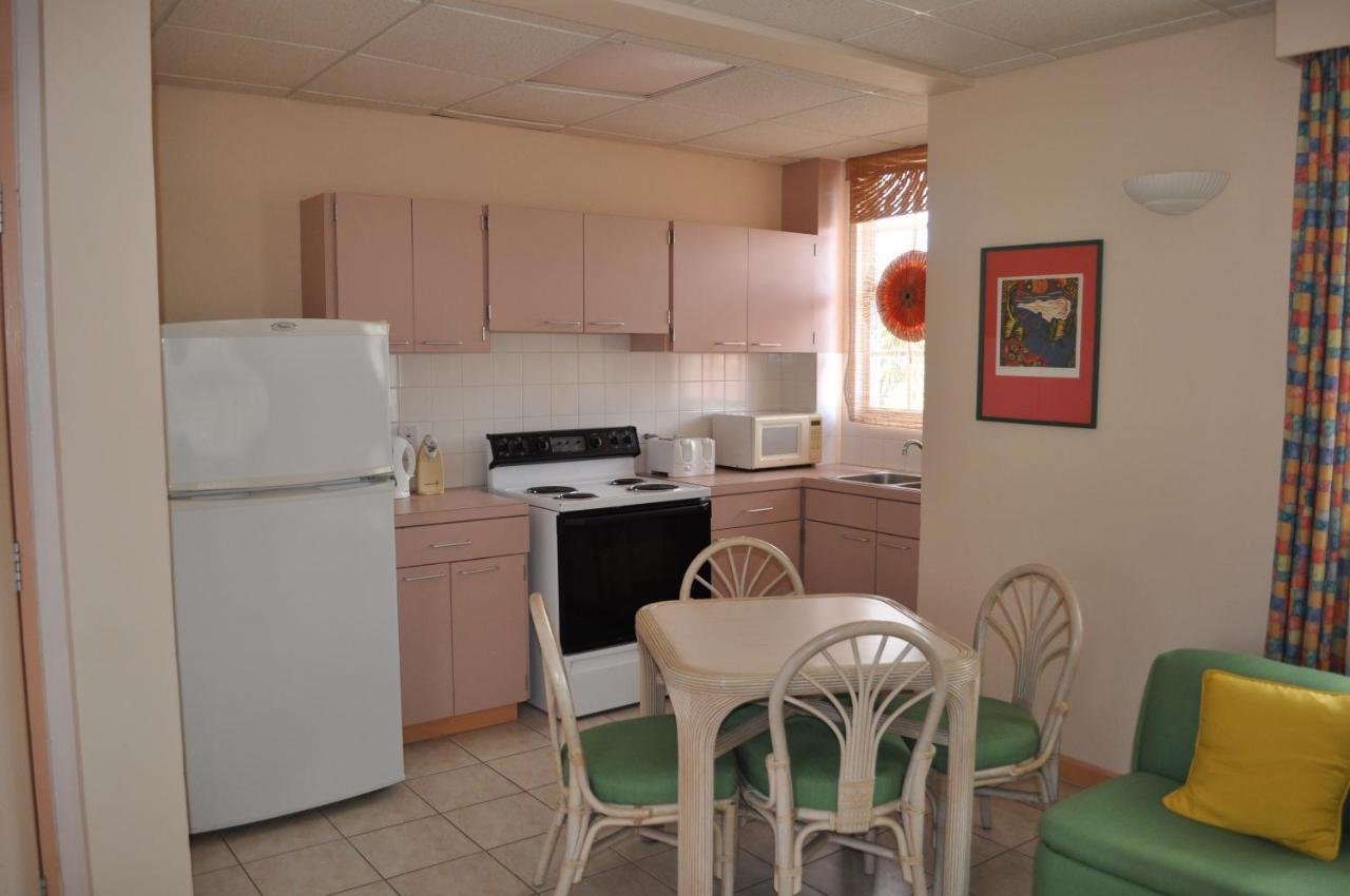 Hotel Pommarine Bridgetown Extérieur photo