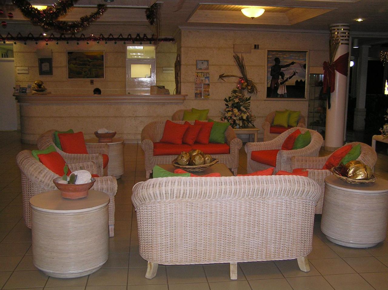 Hotel Pommarine Bridgetown Extérieur photo