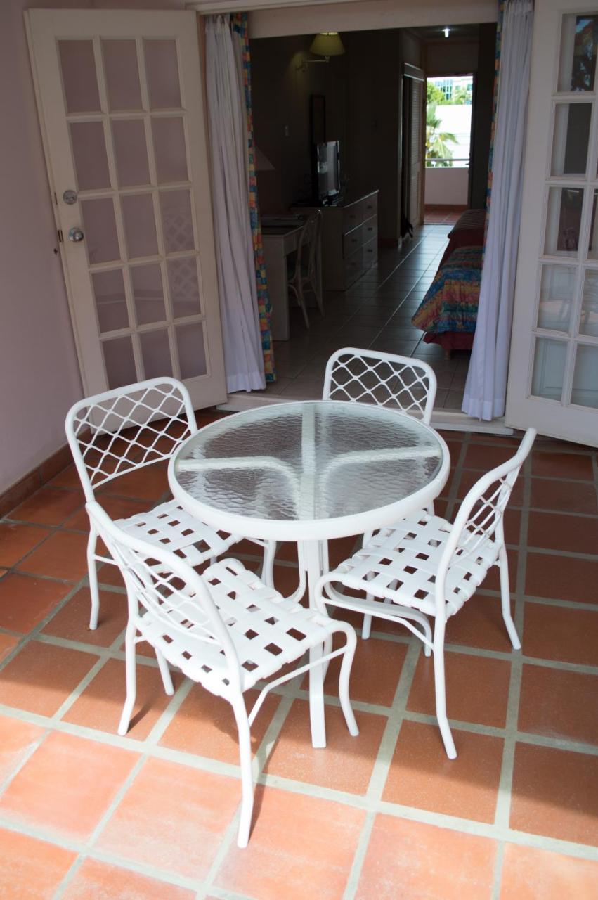 Hotel Pommarine Bridgetown Extérieur photo