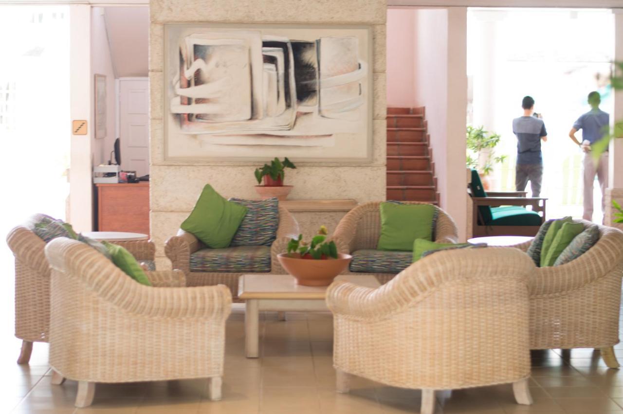 Hotel Pommarine Bridgetown Extérieur photo