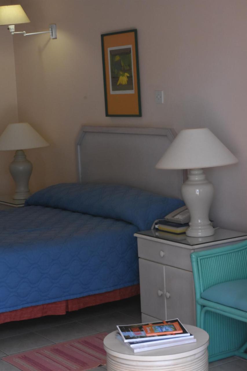 Hotel Pommarine Bridgetown Extérieur photo